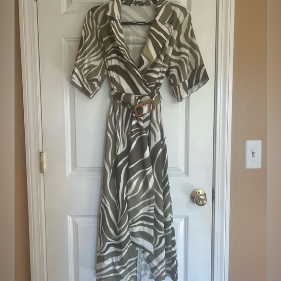 ZARA ANIMAL PRINT SHIRT DRESS- M - Picture 4 of 7